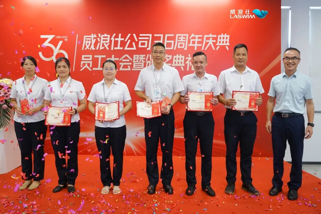 男子、女子个人赛颁奖